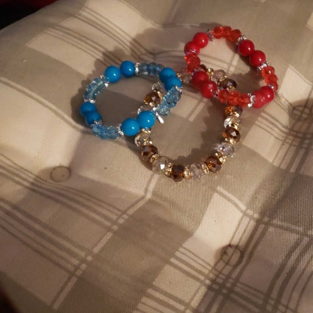3 Bracelets